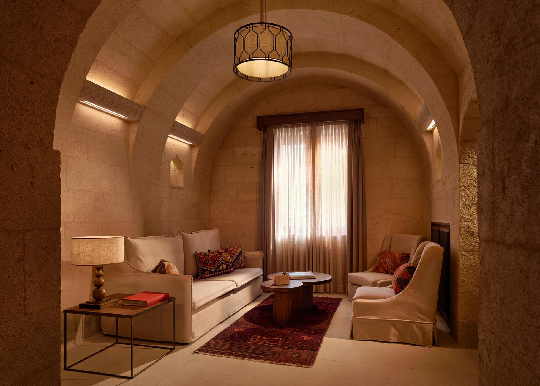 Arched stone bedroom in an Argos in Cappadocia suite