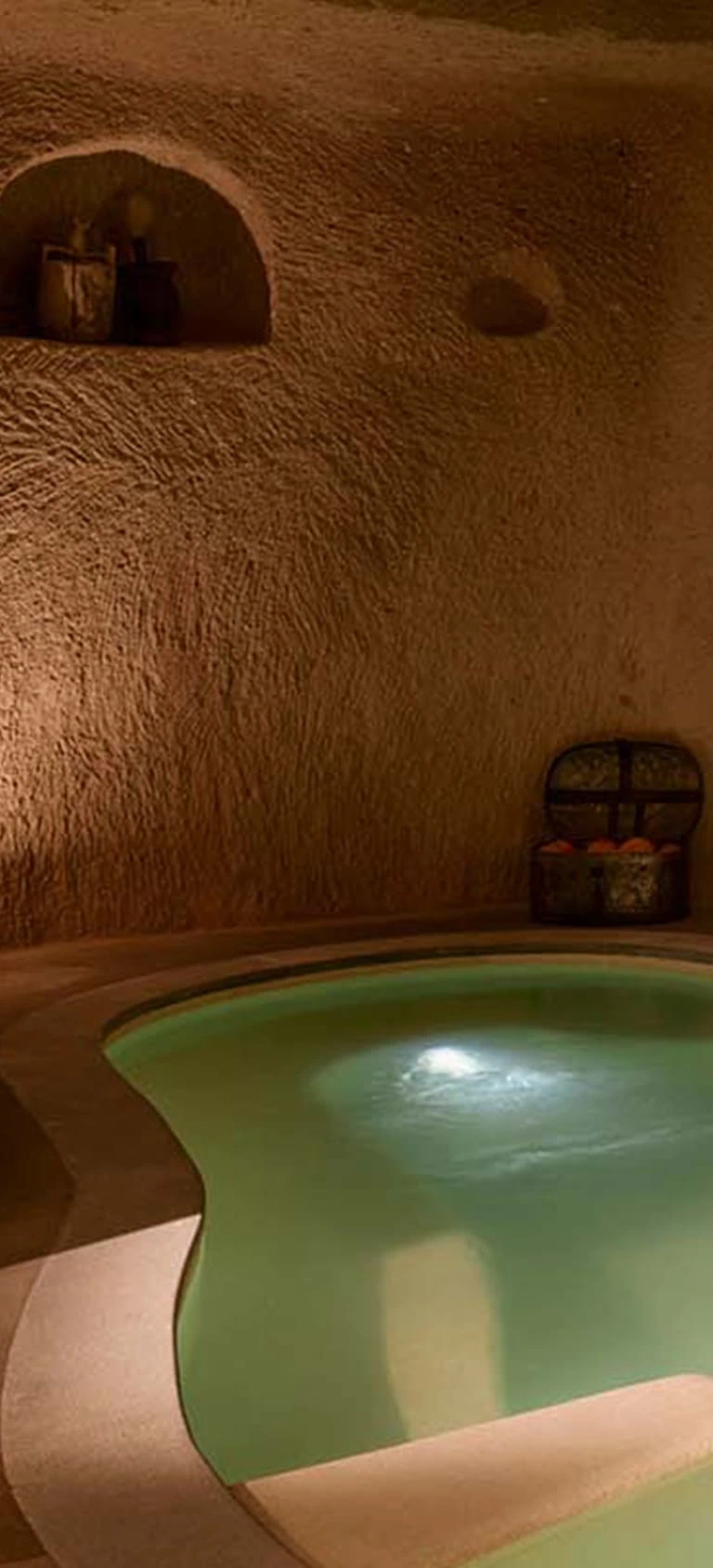 Cave Splendid Suite vertical cave image at Argos in Cappadocia