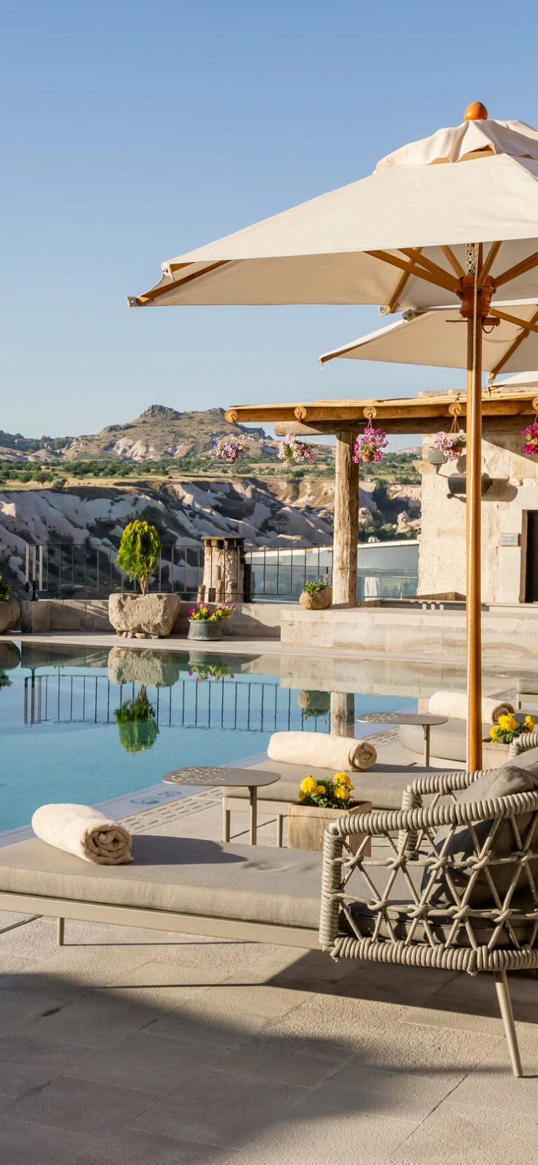 Argos in Cappadocia pool mobile image with Cappadocia view