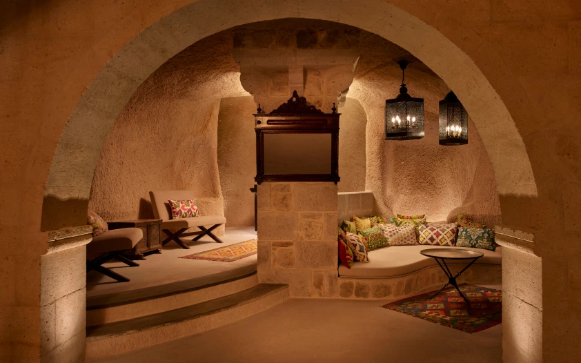 Cave Splendid Suite stone-walled interior at Argos in Cappadocia